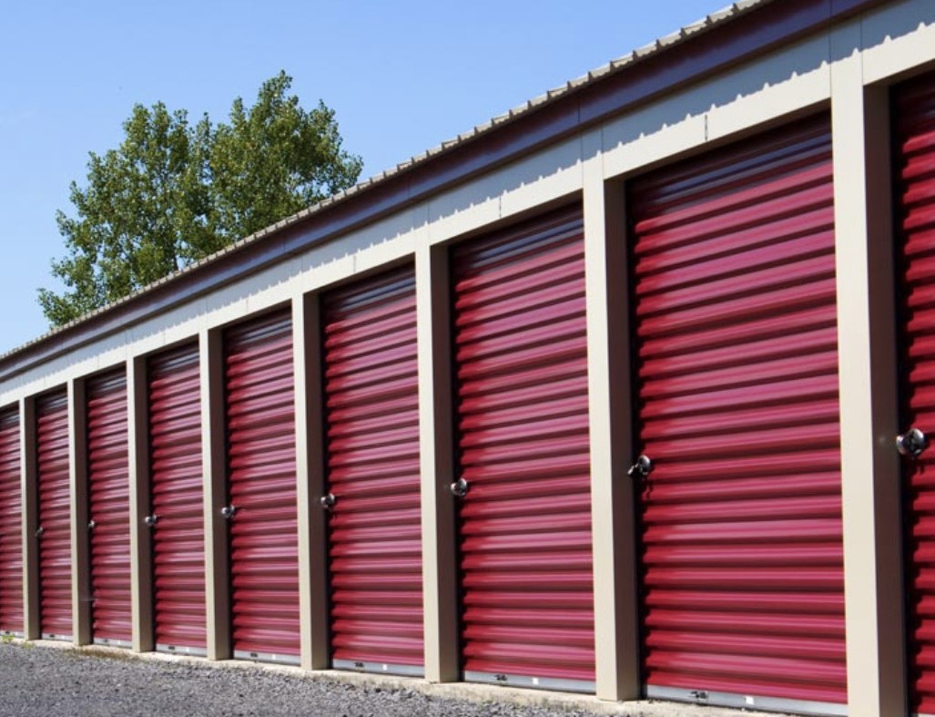 DriveUp Access Storage Units in Kokomo, IN 46902 LocTite Storage